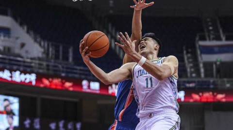 激战青岛：定格CBA复赛第二阶段第十二日的热血瞬间