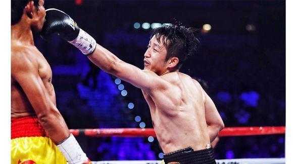 奥运拳王主场遭“快递小哥”TKO，邹市明泪洒东方体育中心告别金腰带
