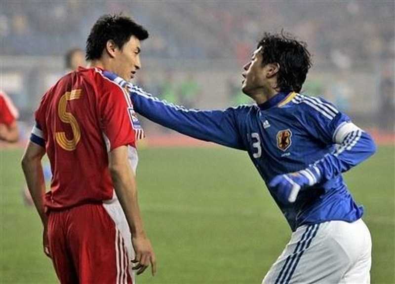 历史性大胜！国足3-0韩国终结32年恐韩症