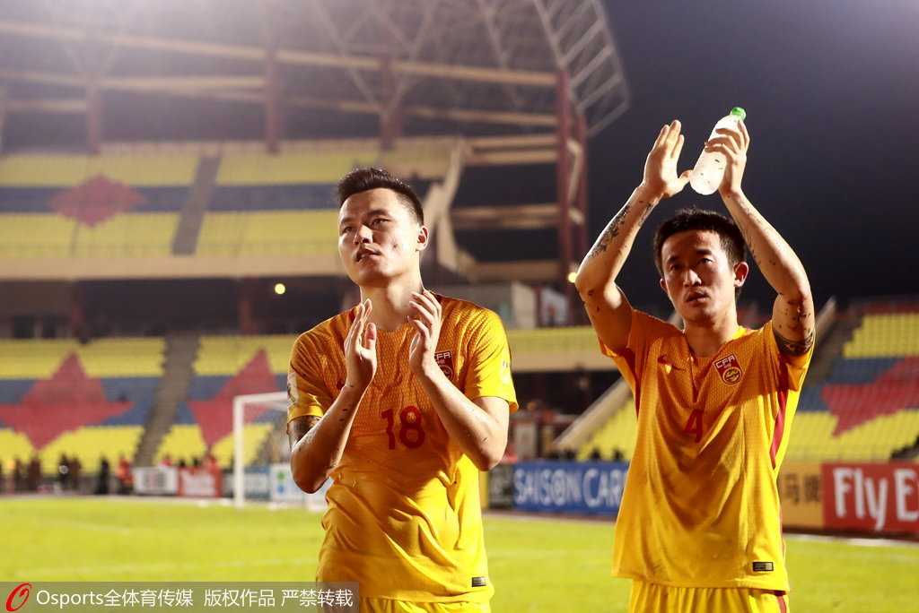 国足1-1憾平叙利亚，新帅安东尼奥止颓势
